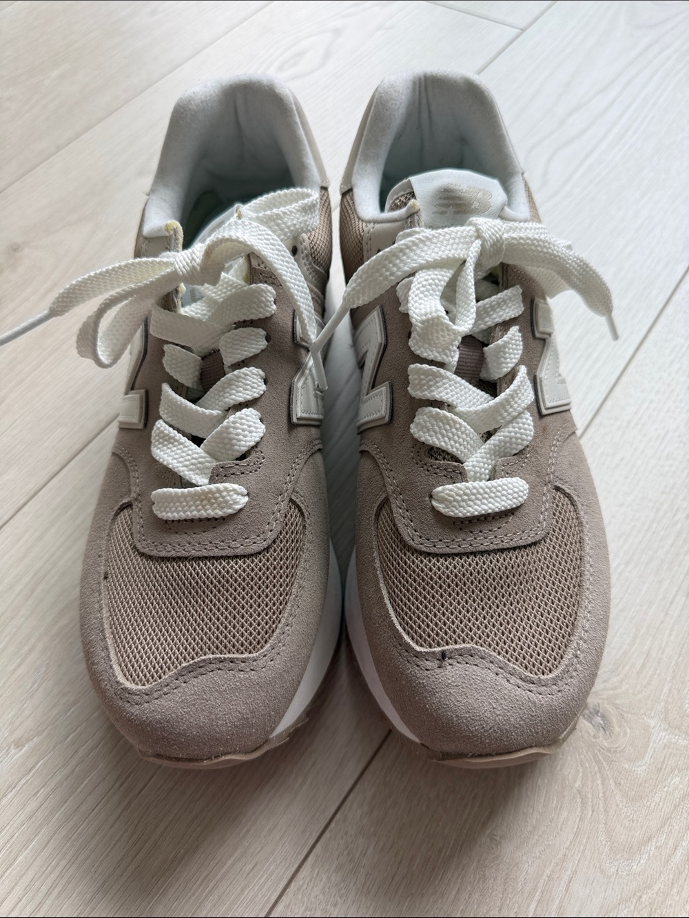 New Balance 574 Women's Taupe and White Platform Sneakers Size 8 - Picture 2 of 7